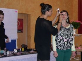 2013-04_Schminkworkshop_06.JPG